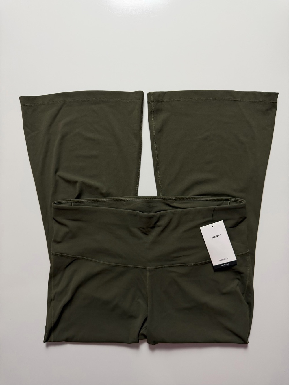 NWT Nike Yoga Dri-FIT Luxe Flared Pants, Green, Size 1X